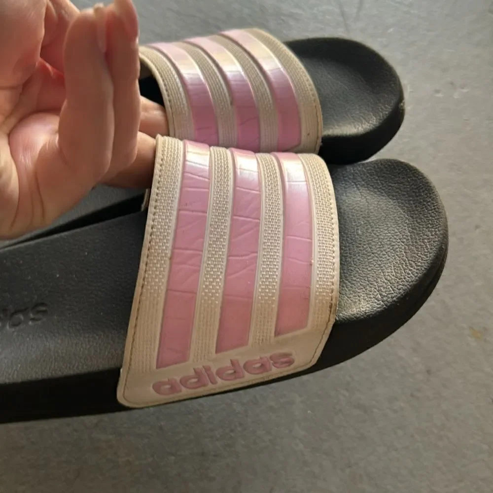 Adidas girl flats